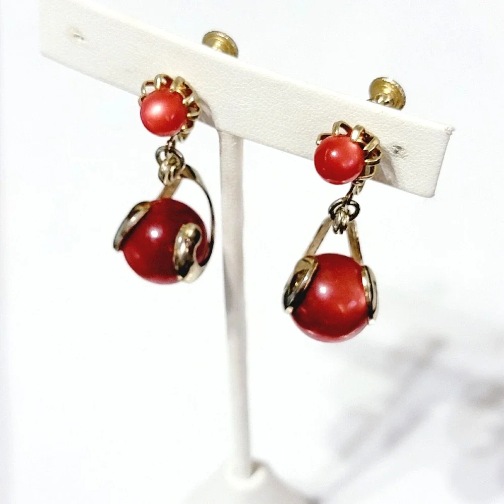 Vintage Mid-century Pink-Red Moonstone Dangle Earrings Screw Back sb-30